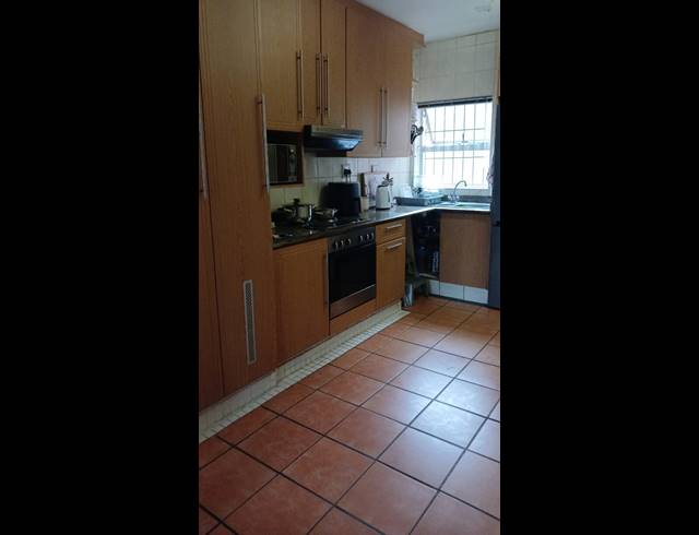 2 BEDROOM APARTMENT TO LET IN MORNINGSIDE